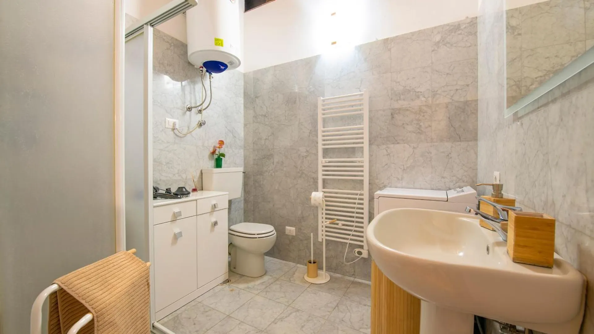 Arena Suite Mazzini Verona Centro 0*,  Olaszország
