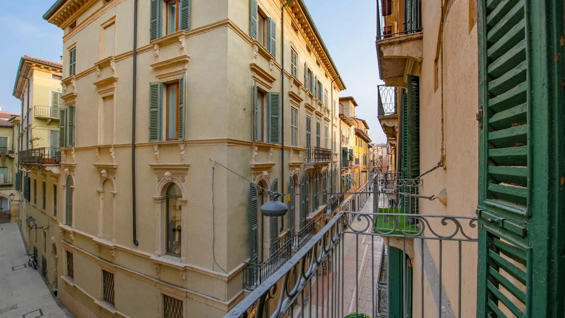 Arena Suite Mazzini Verona Centro Panzió