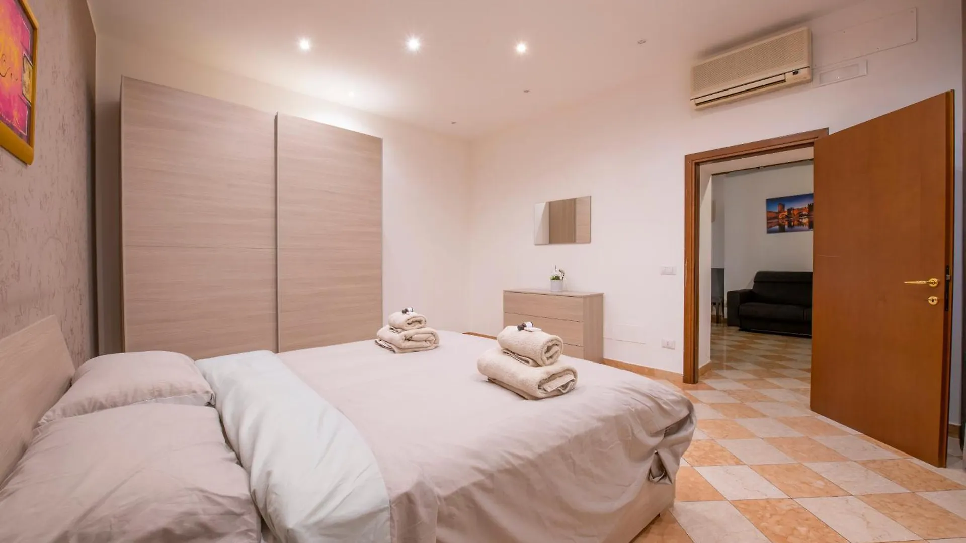 Arena Suite Mazzini Verona Centro 0*,