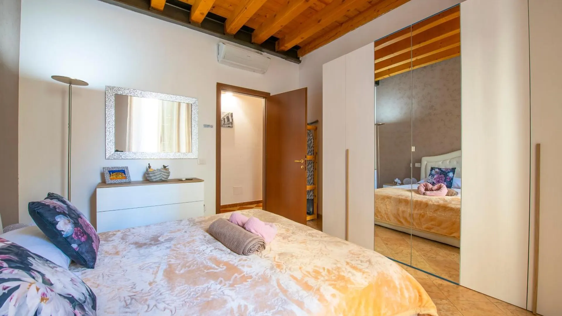 Arena Suite Mazzini Verona Centro Bed and breakfast