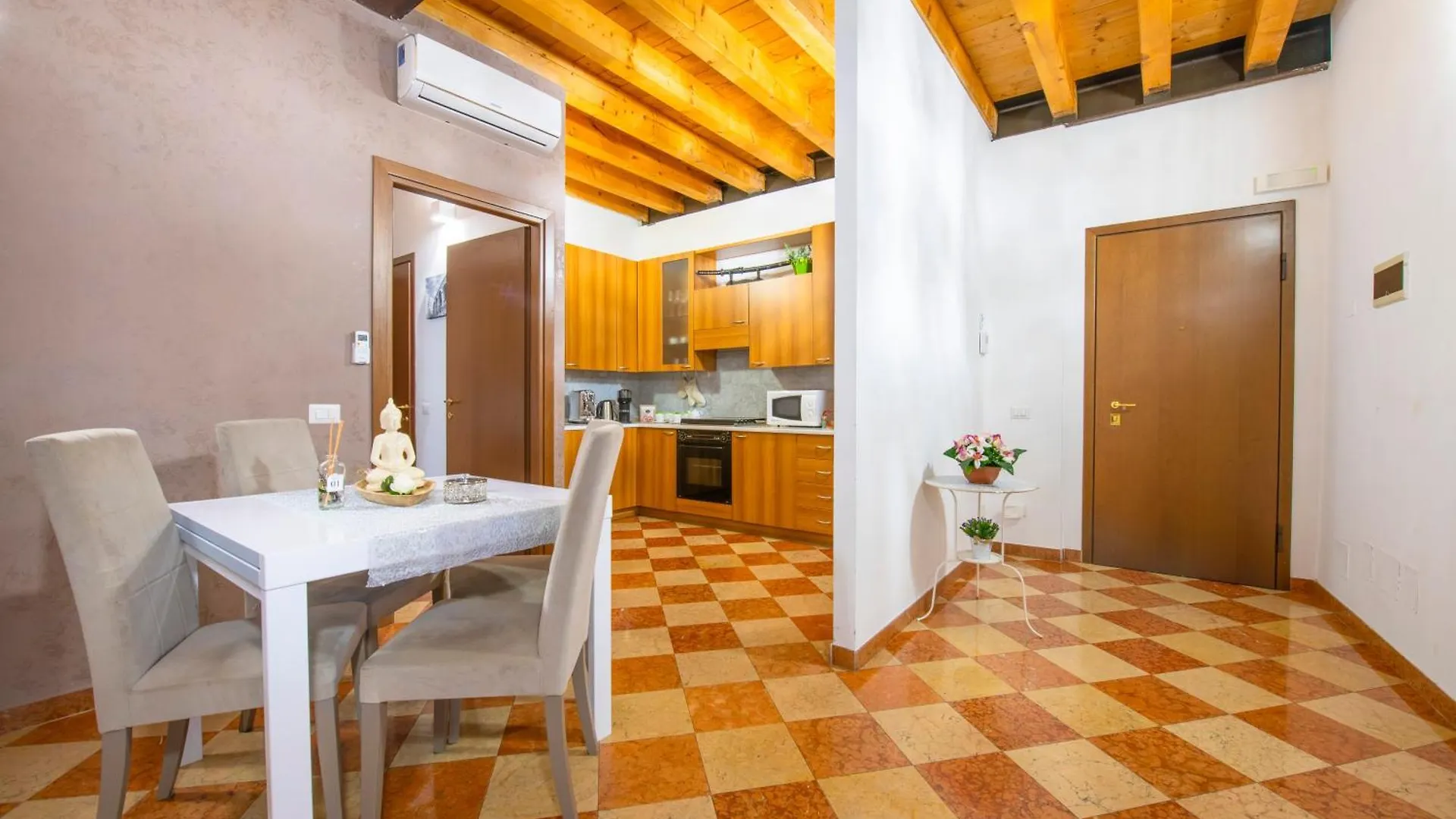 Arena Suite Mazzini Verona Centro Bed & Breakfast