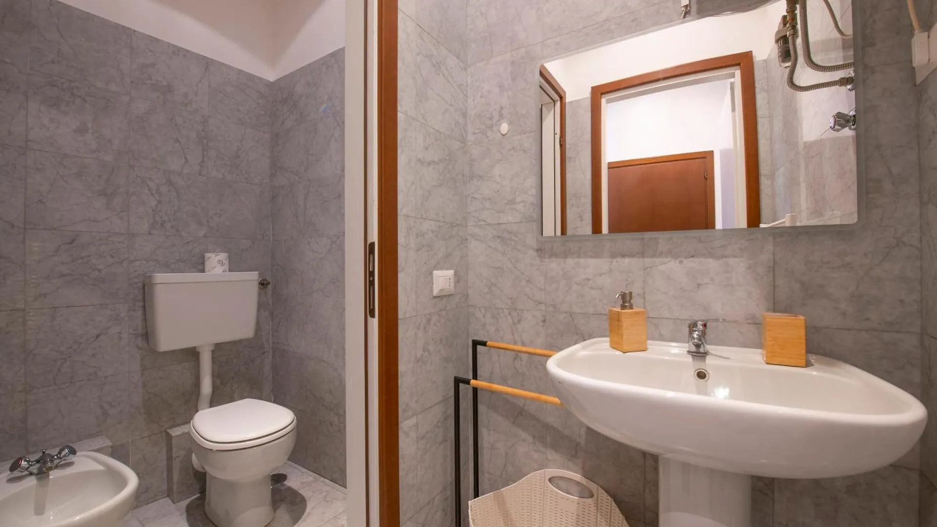 Bed & Breakfast Arena Suite Mazzini Verona Centro